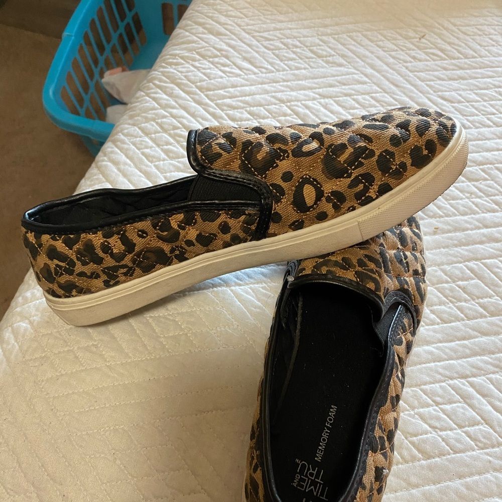 Cheetah print slip on women’s shoes size 11